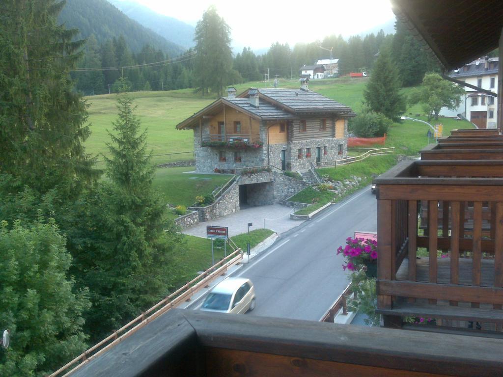 ホテルCasa Alpina Sant'Apollinare ファルカーデ エクステリア 写真