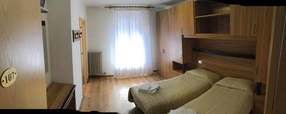 ホテルCasa Alpina Sant'Apollinare ファルカーデ エクステリア 写真